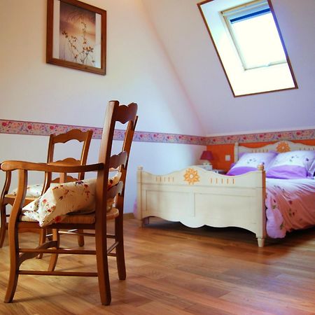 Le Clos Des Tilleuls D Day Home, Chambres D'Hotes, Suite Avec Sauna Privatif, Suite Avec Balneotherapie Privative, En Supplement Option Spa Bain A Remous La Vendelée Exterior foto
