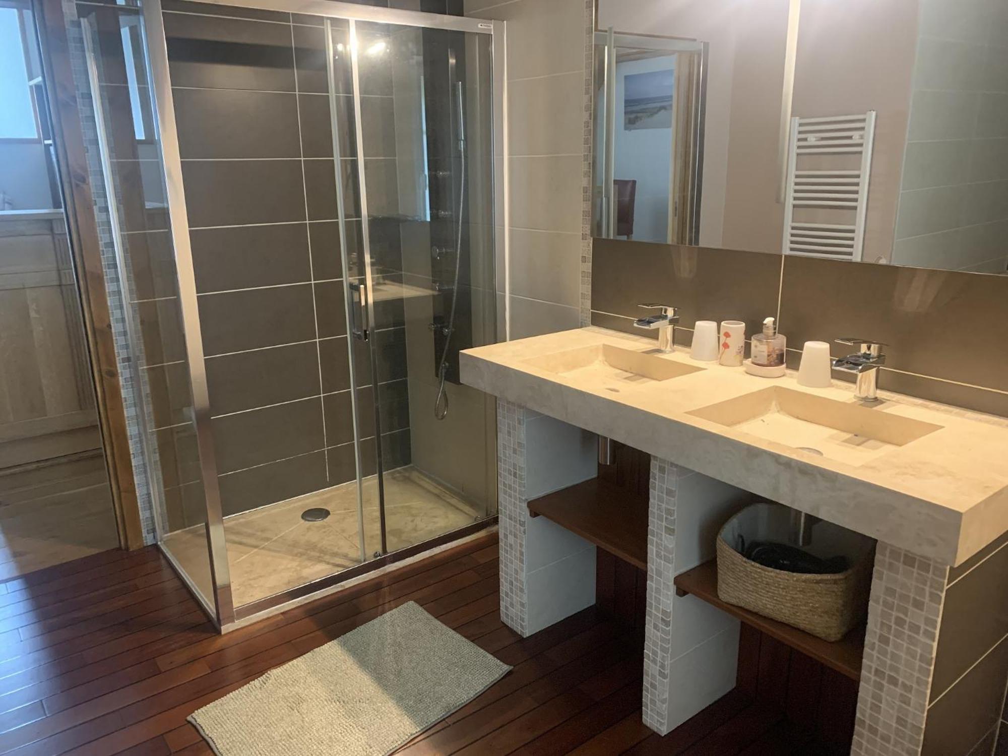 Le Clos Des Tilleuls D Day Home, Chambres D'Hotes, Suite Avec Sauna Privatif, Suite Avec Balneotherapie Privative, En Supplement Option Spa Bain A Remous La Vendelée Zimmer foto